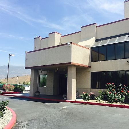 San Bernardino Inn & Suites المظهر الخارجي الصورة